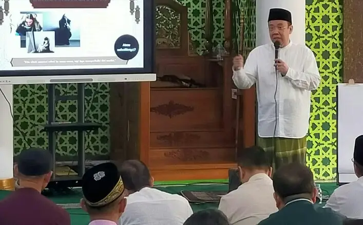 Prof. Achmad, PUI