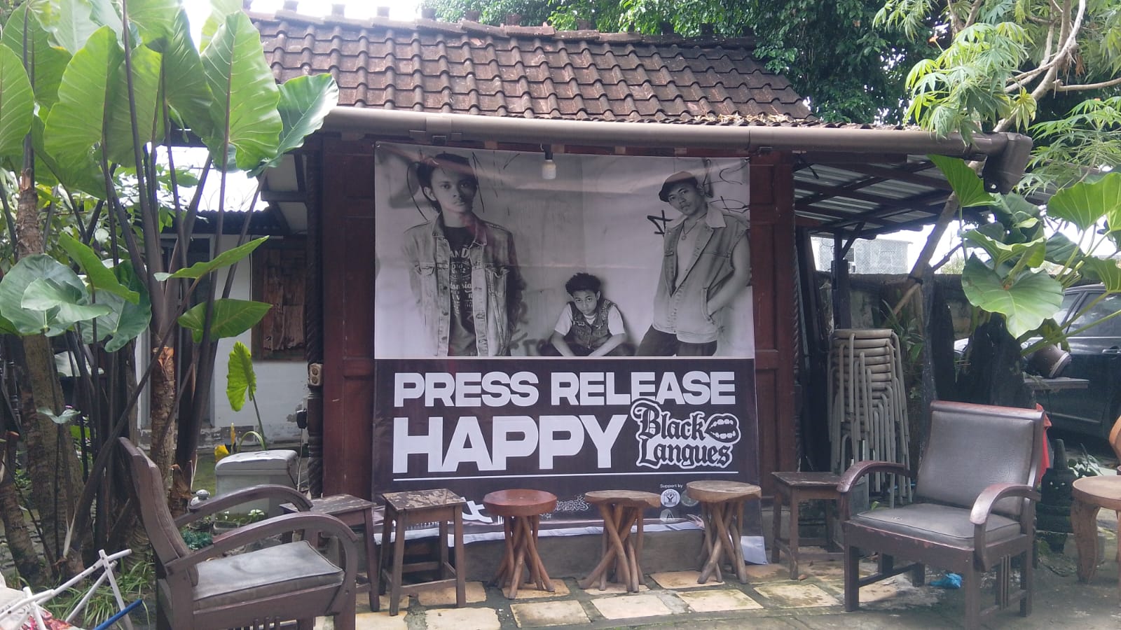 Rilis Happy By Black Langues